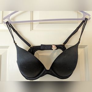Black Victoria's secret very sexy pushup bra 34c